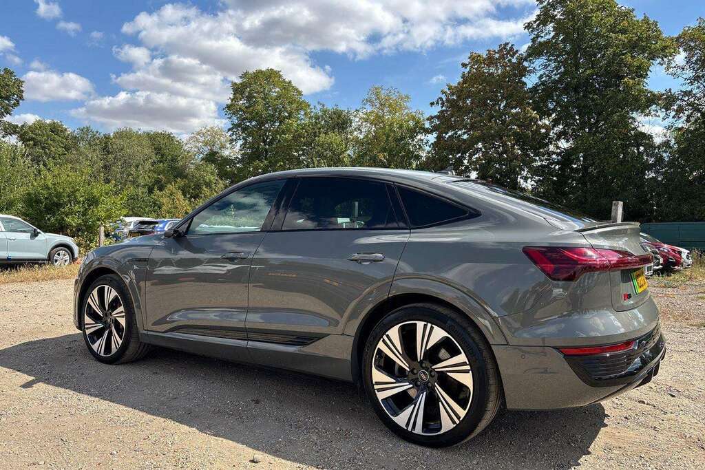 Audi Q8 e tron 300Kw 55 Quattro 114Kwh Sport 2023 Black #39