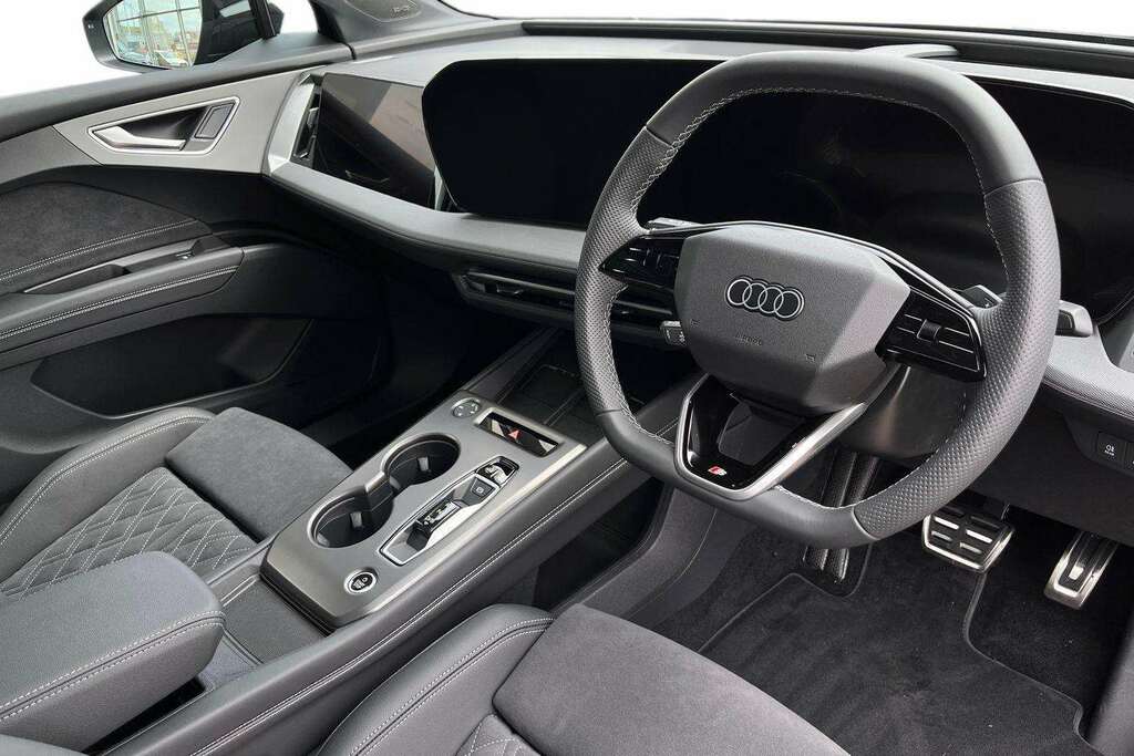 Audi Q4 E Tron 210Kw Performance 82Kwh Vorsprung 2026 Blue #6