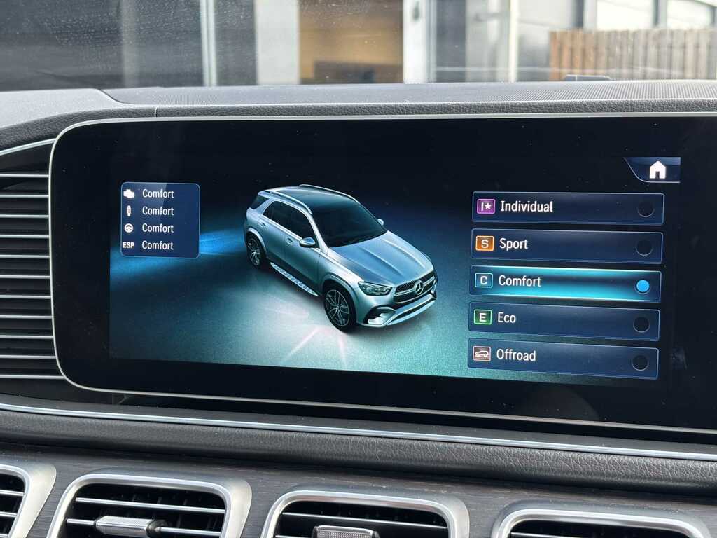 Mercedes-Benz GLE Class 450D 4Matic Amg Line Prem 9G-tronic 7 St Black #40