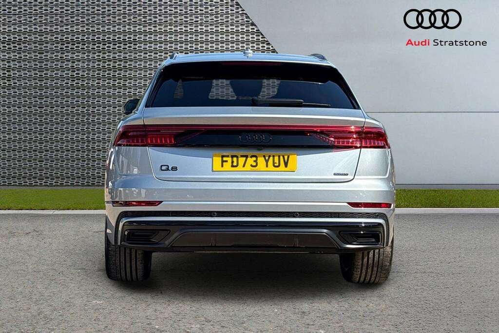 Audi Q8 3.0 Tfsi V6 55 Black Edition Suv Tiptro  #7