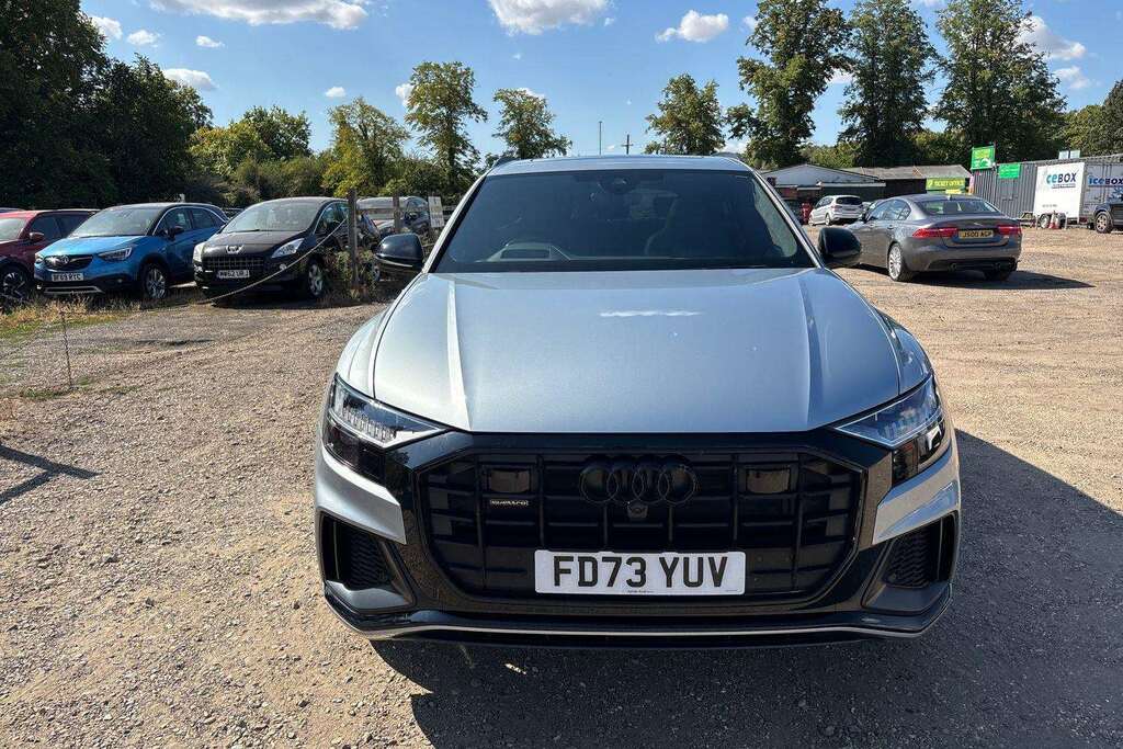 Audi Q8 3.0 Tfsi V6 55 Black Edition Suv Tiptro  #37