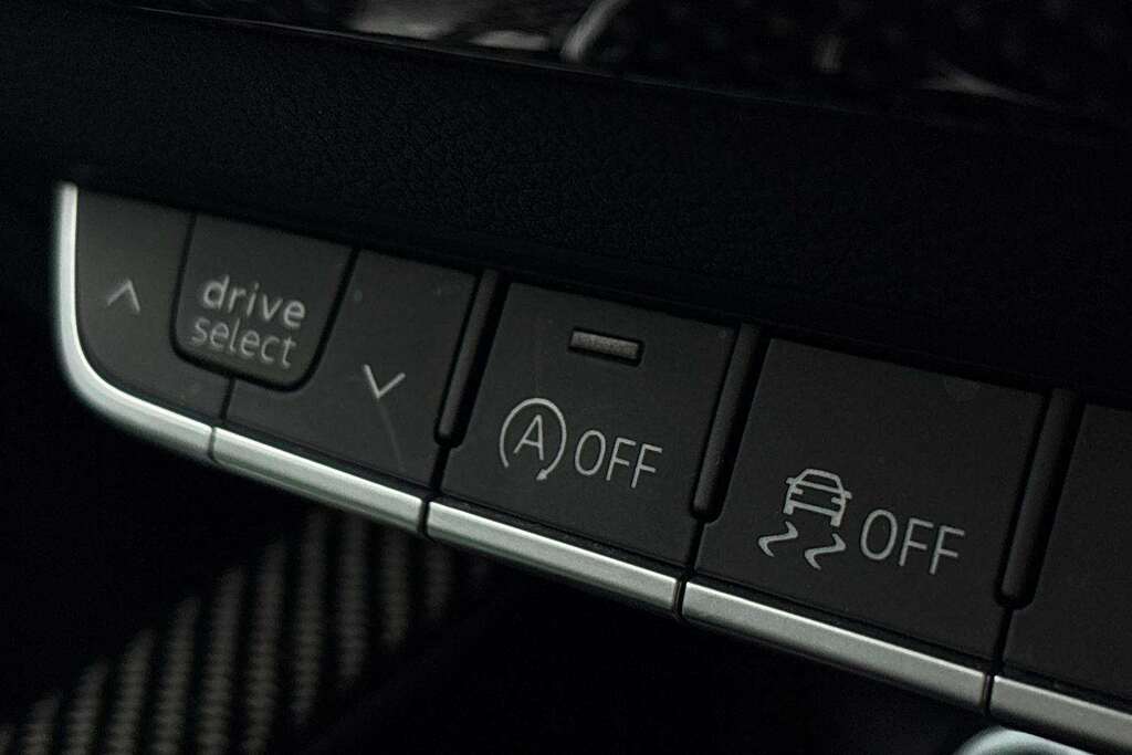 Audi RS4 2024 2.9 2.9 Tfsi V6 Carbon Black Estate Petro Black #38