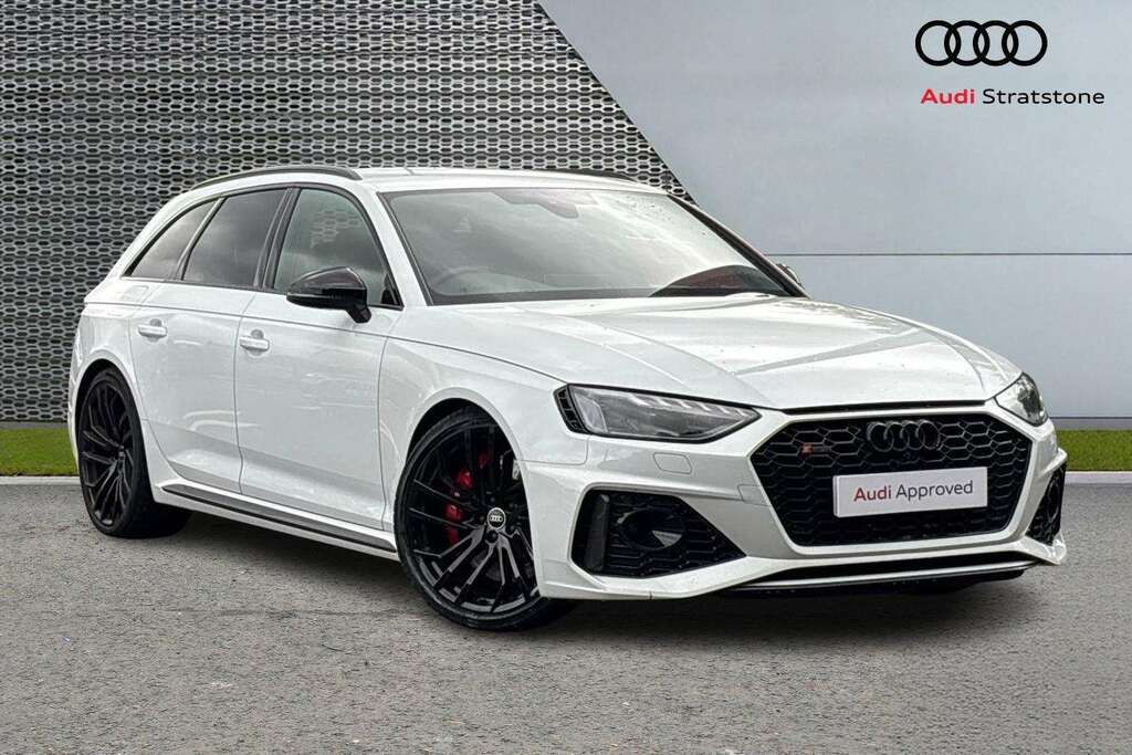 Audi RS4 Rs 4 Tfsi Quattro Carbon Black Tiptronic 2024 White