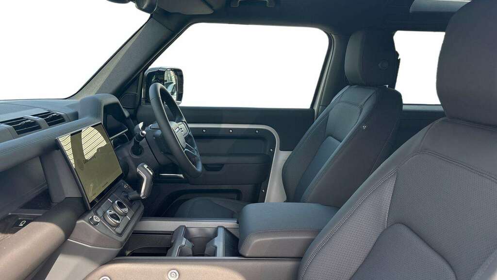 Land Rover Defender 90 3.0 D250 X-dynamic Se 90 2026 Grey #3