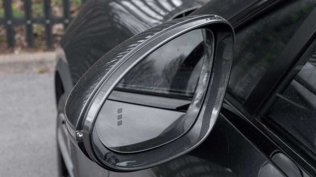 Porsche Macan 100Kwh Turbo Suv 4Wd 639 Ps Black #35