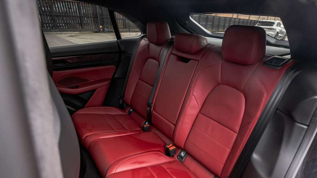 Porsche Macan 100Kwh Turbo Suv 4Wd 639 Ps Black #16
