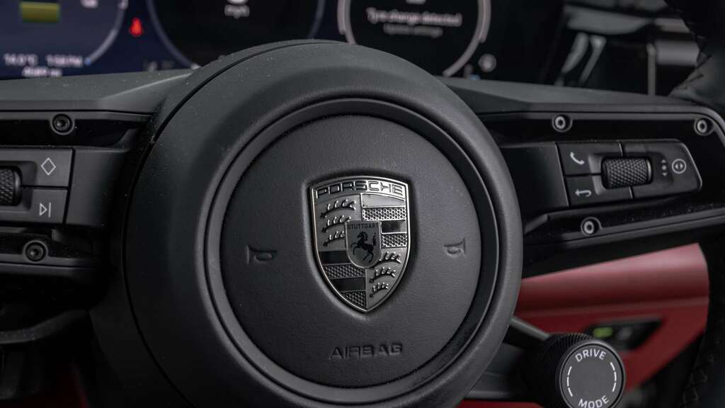 Porsche Macan 100Kwh Turbo Suv 4Wd 639 Ps Black #33