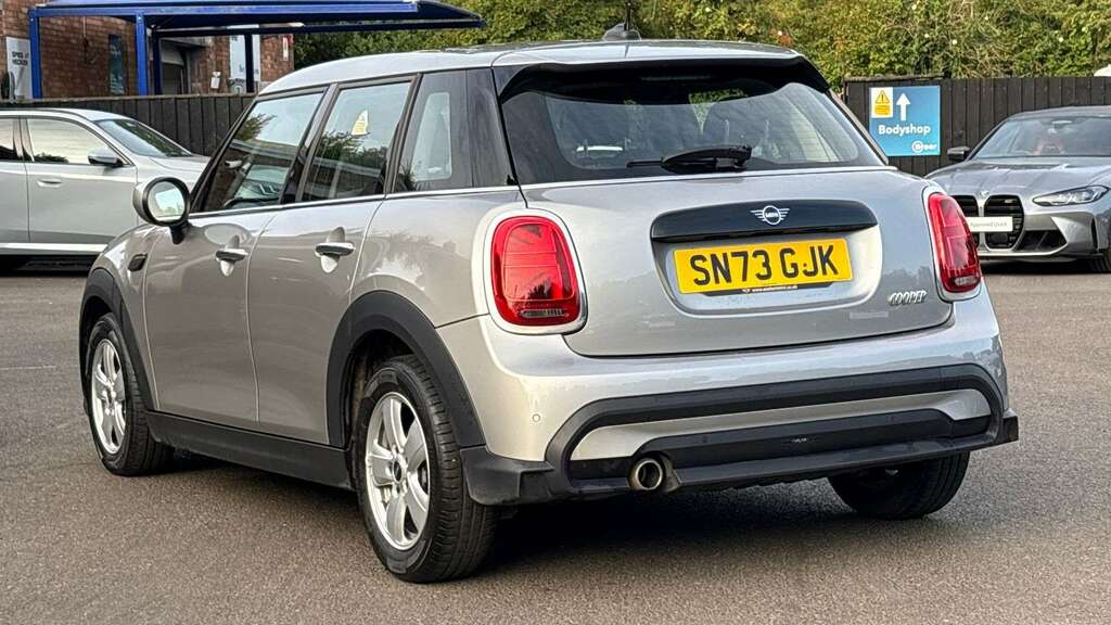 Mini Hatch 1.5 C Classic 2023 SN73GJK Silver #2
