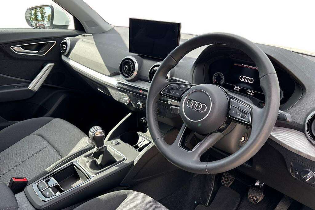 Audi Q2 30 Tfsi 116 Sport 2025 White #6