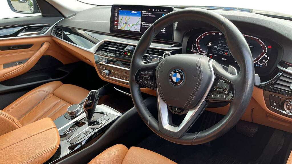 BMW 5 Series 530E Se 2023 Black #5