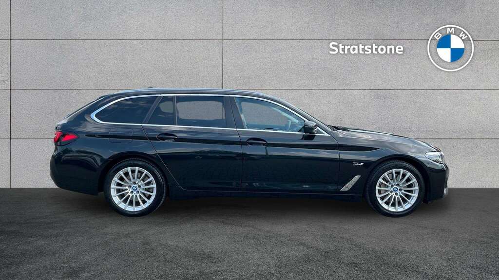 BMW 5 Series 530E Se 2023 Black #3
