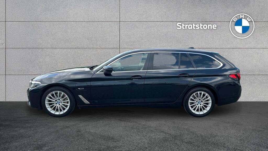 BMW 5 Series 530E Se 2023 Black #4