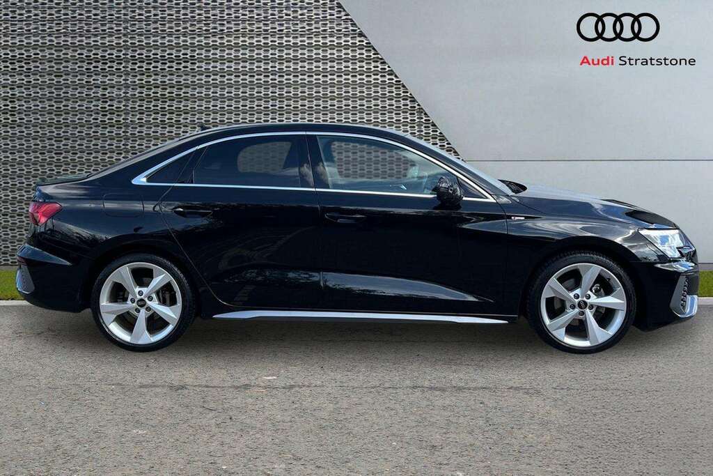 Audi A3 1.5 Tfsi 35 Sport Sportback S Tronic Eu Black #4