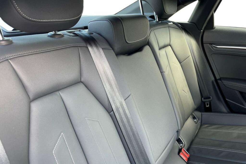 Audi A3 1.5 Tfsi 35 Sport Sportback S Tronic Eu Black #22