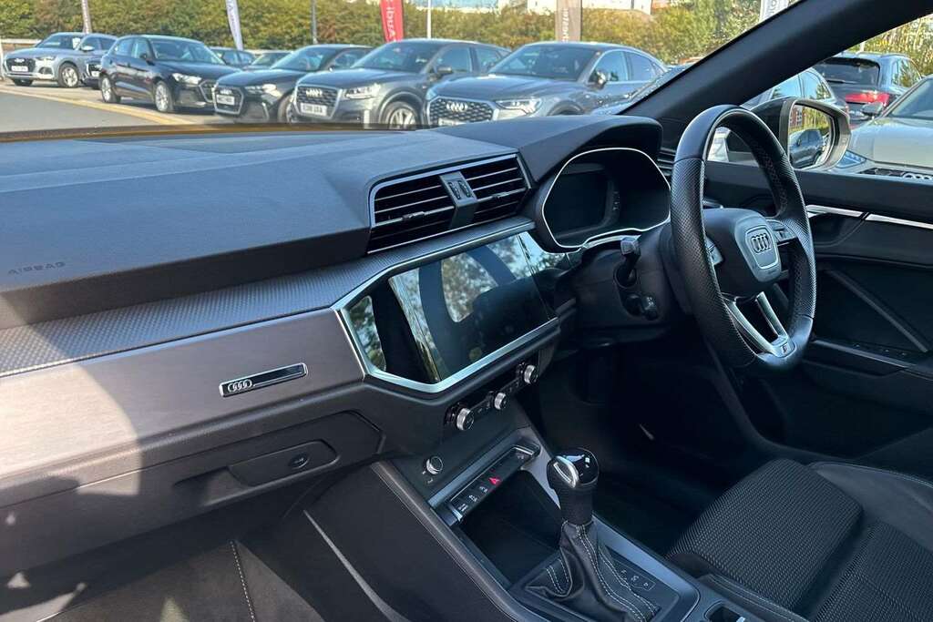 Audi Q3 35 Tdi S Line S Tronic 2023 Black #2