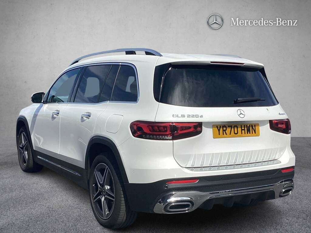 Mercedes-Benz GLB Class 220D 4Matic Amg Line Prem Plus 8G-tronic 2020 White #2