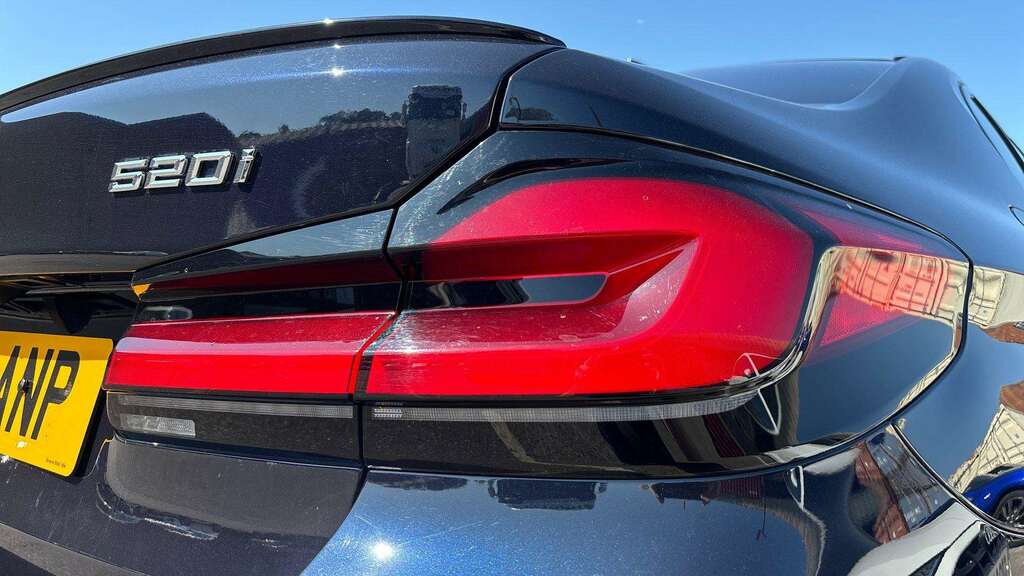 BMW 5 Series 2.0 Plugin Hybrid 202272 530E 12Kwh Se Saloon 5 Black #16