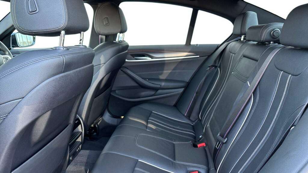 BMW 5 Series 2.0 Plugin Hybrid 202272 530E 12Kwh Se Saloon 5 Black #13