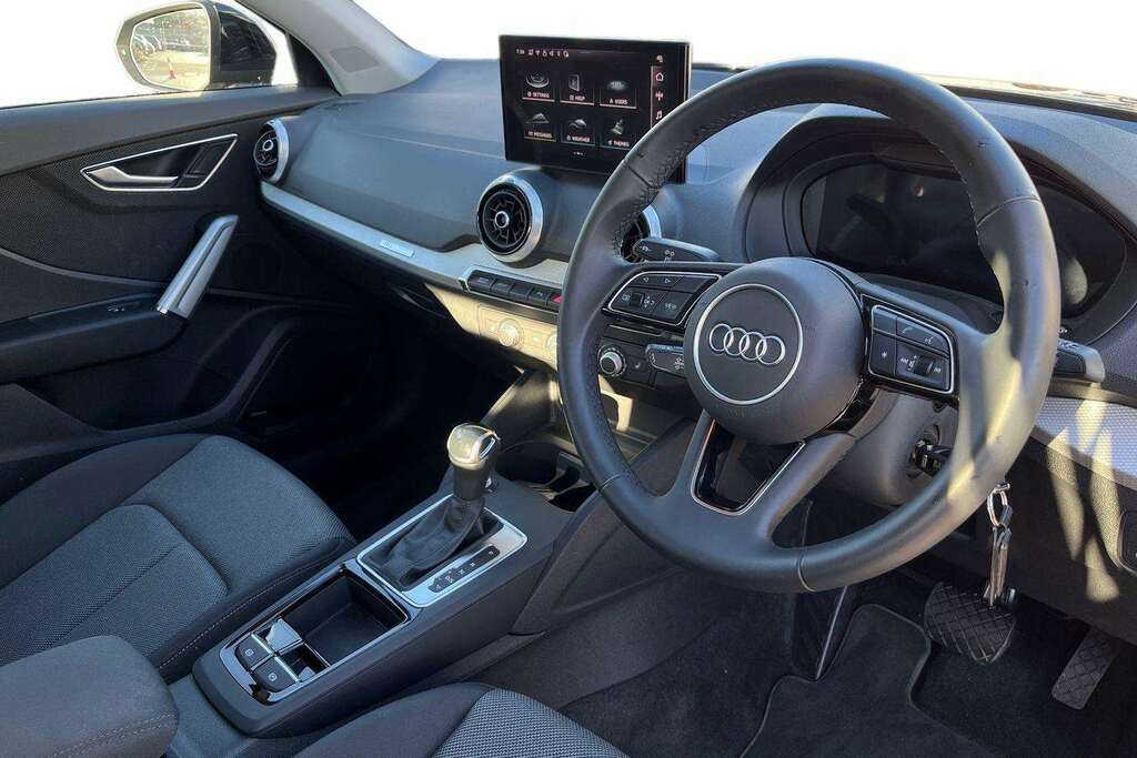 Audi Q2 35 Tfsi Sport S Tronic 2026 Black #6