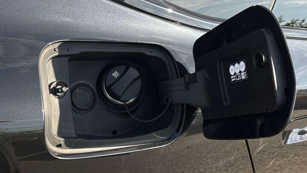 BMW 4 Series 3.0 M440i Mht Coupe Hybrid Xdrive Black #24