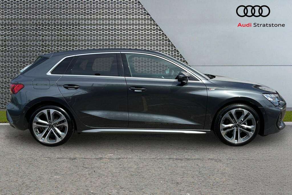 Audi A3 1.5 Tfsi 150 S Line S Tronic 2026 Grey #4