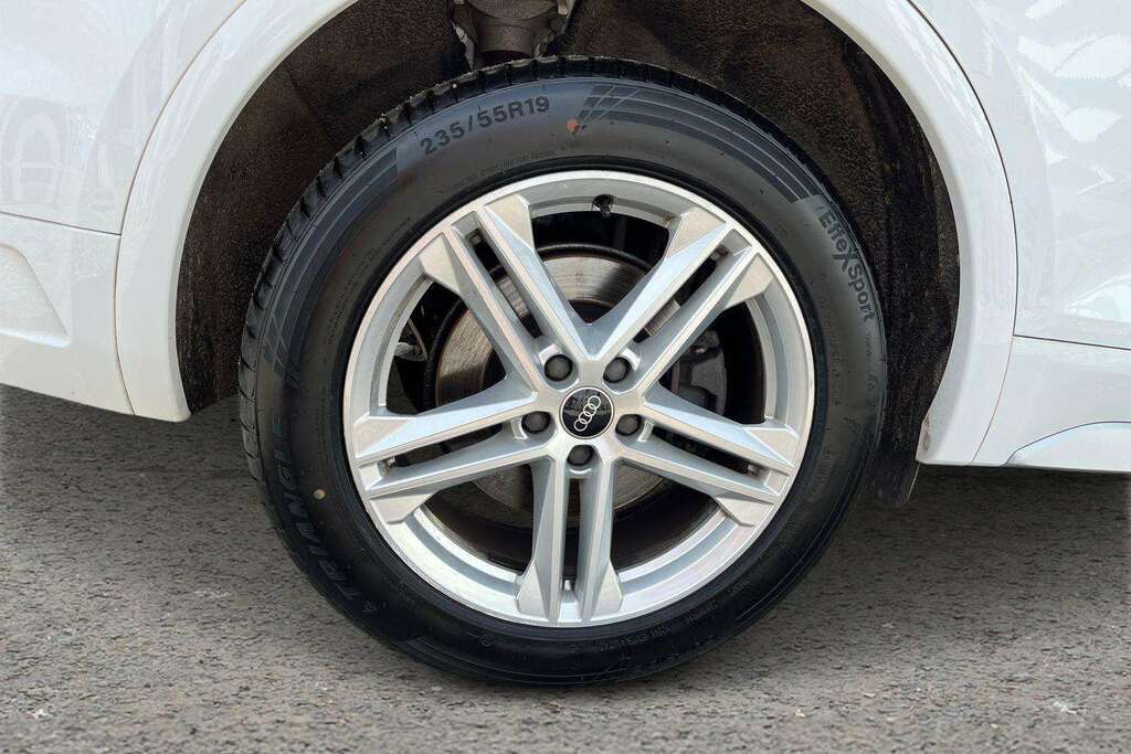 Audi Q5 2.0 Tfsi 45 Edition 1 Suv S Tronic Quat Black #9
