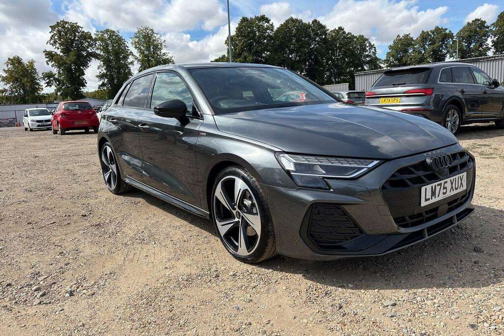 Audi A3 1.5 Tfsie 40 Sport Sportback Plug-in Hy Black #36
