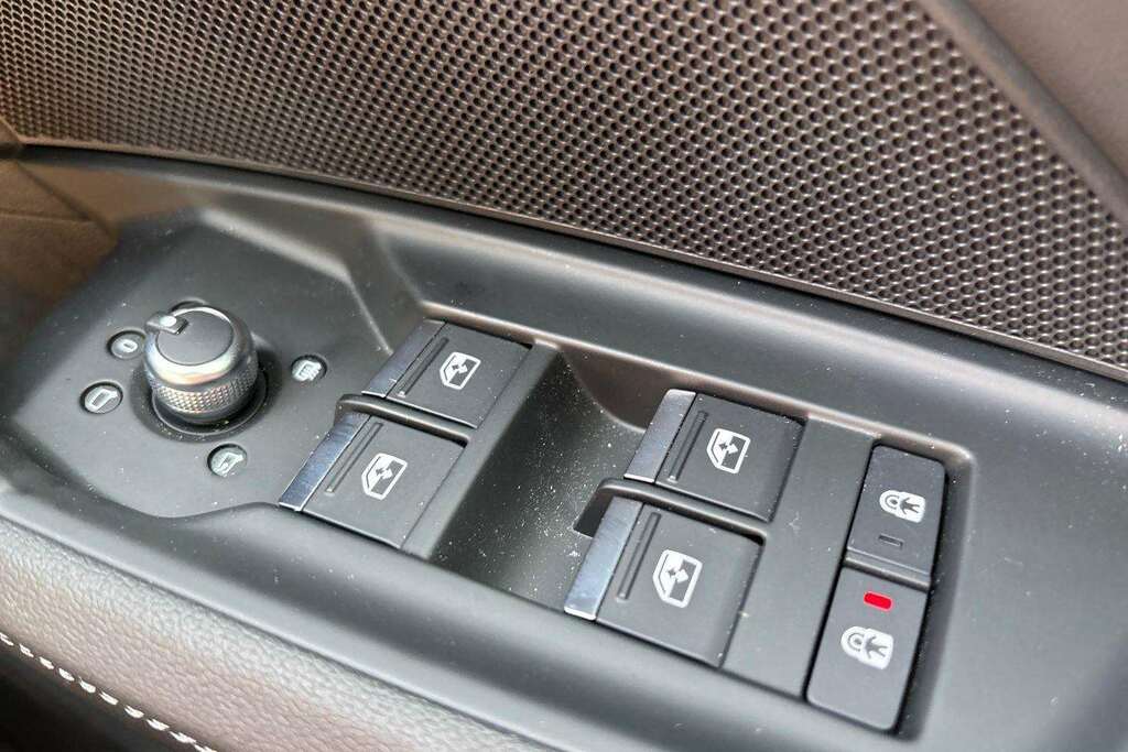 Audi A3 1.5 Tfsie 40 Sport Sportback Plug-in Hy Black #14