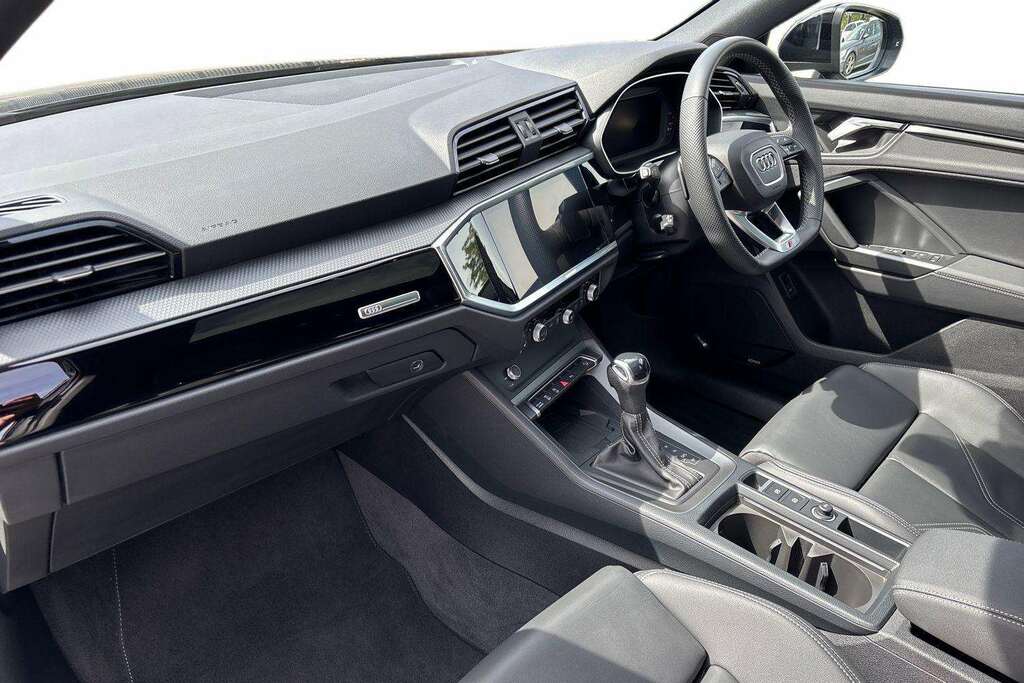 Audi Q3 35 Tfsi Black Edition S Tronic 20 Alloy 202 Black #2