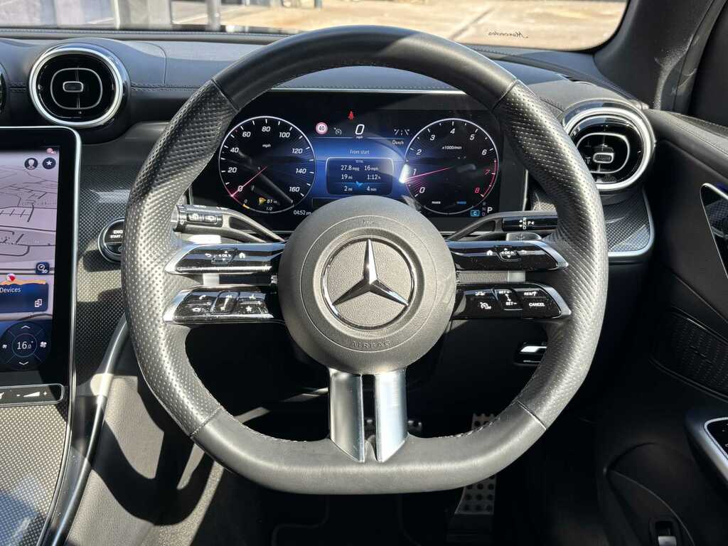 Mercedes-Benz GLC Class 300 4Matic Amg Line Premium 9G-tronic Black #26