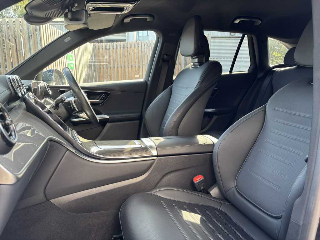 Mercedes-Benz GLC Class 300 4Matic Amg Line Premium 9G-tronic Black #15