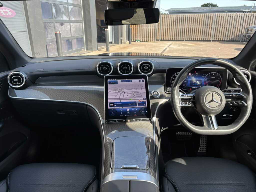 Mercedes-Benz GLC Class 300 4Matic Amg Line Premium 9G-tronic Black #24