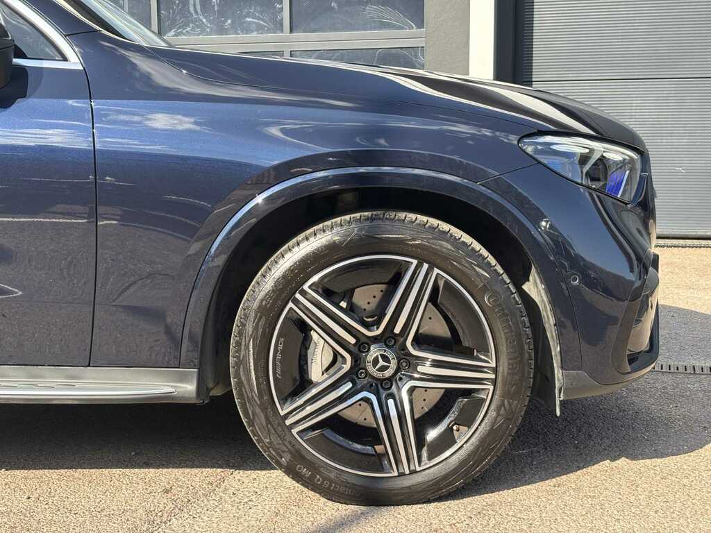 Mercedes-Benz GLC Class 300 4Matic Amg Line Premium 9G-tronic Black #14