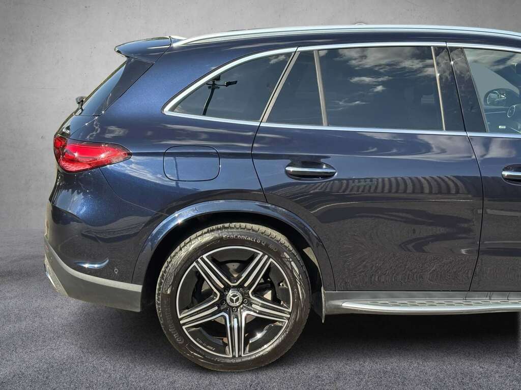 Mercedes-Benz GLC Class 300 4Matic Amg Line Premium 9G-tronic Black #11