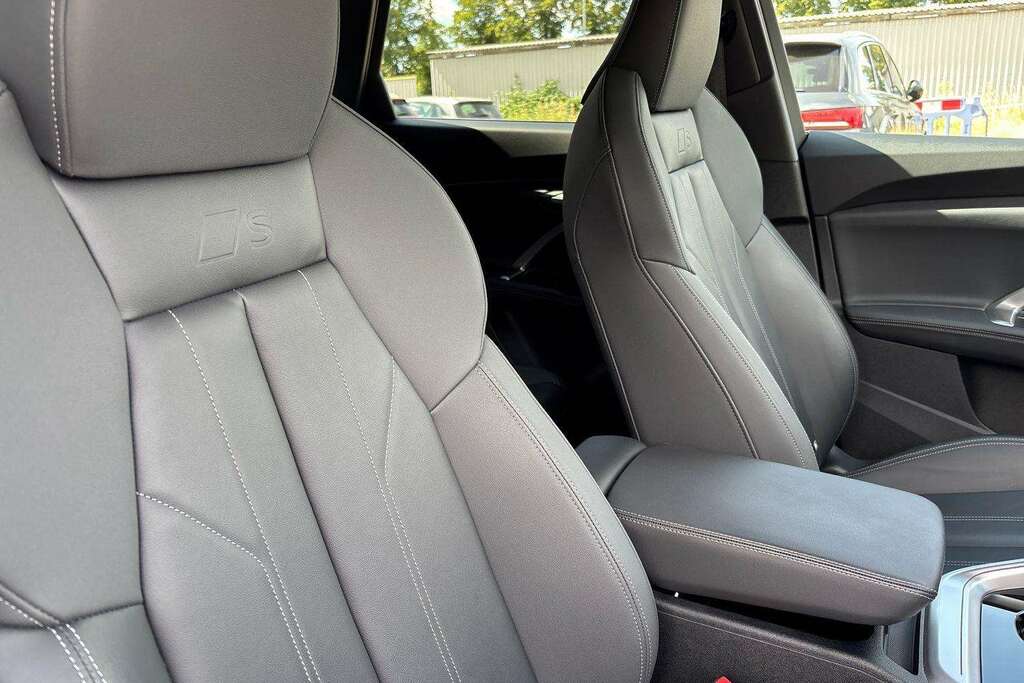 Audi Q5 Audi Q5 Estate 2.0 Tdi Quattro S Line S Grey #35