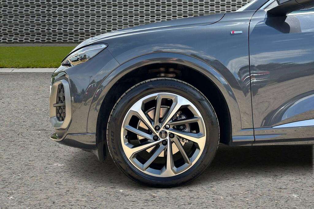 Audi Q5 Audi Q5 Estate 2.0 Tdi Quattro S Line S Grey #11