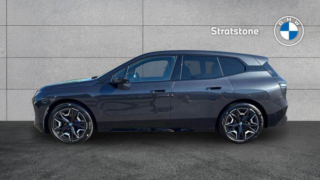 BMW iX 455Kw M60 111.5Kwh 2024 Grey #4