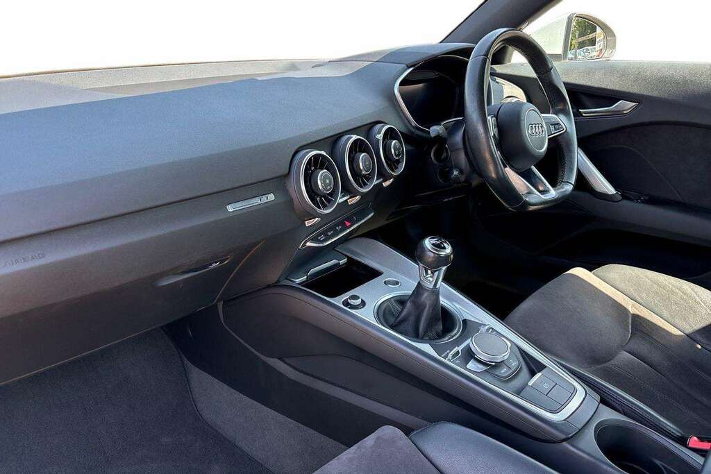 Audi TT 1.8T Fsi Sport 2017 White #2