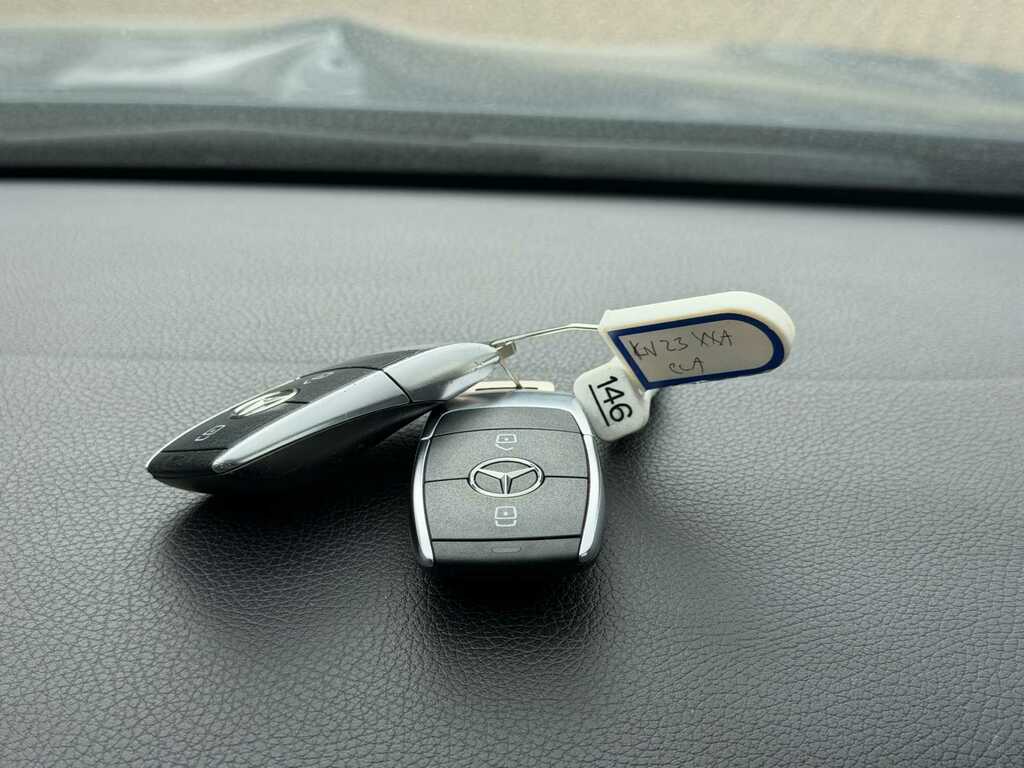 Mercedes-Benz CLA Class Mercedes-benz Cla Amg Shooting Brake Cla 35 Premiu Grey #36