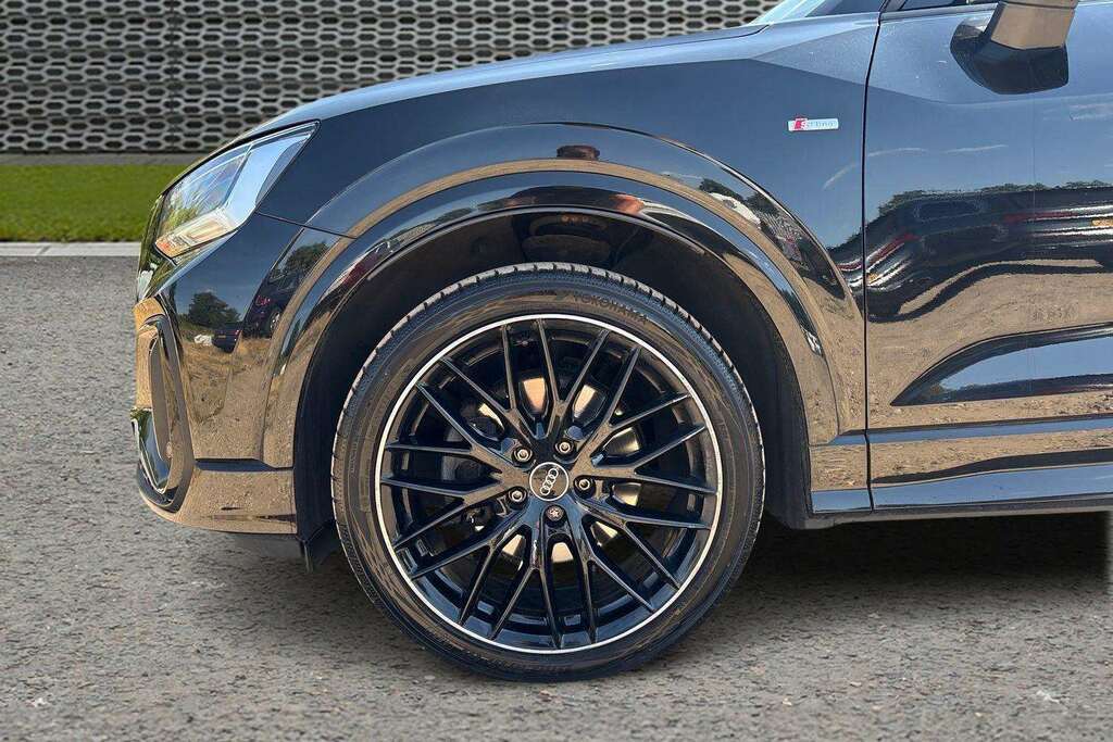 Audi Q2 1.5 Tfsi 35 Sport Suv S Tronic 150 Ps Grey #11