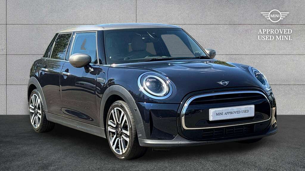 Mini Hatch 1.5 Cooper Exclusive 2023 Black