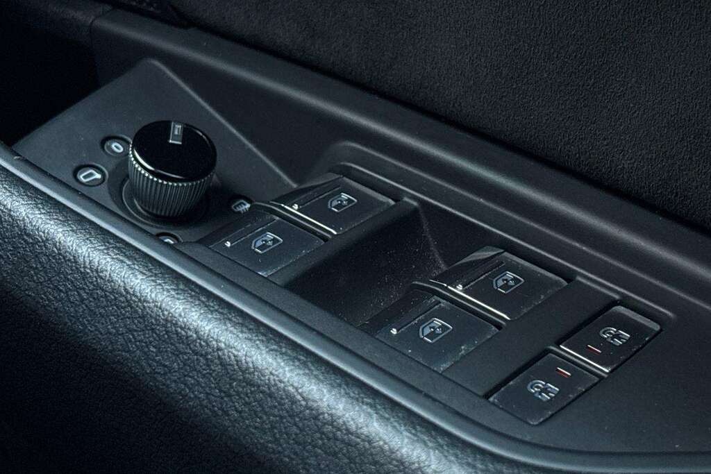 Audi E-tron 230Kw 50 Quattro 71Kwh Sport 21In Alloys Black #14