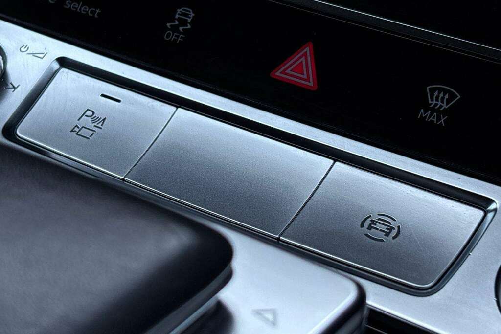 Audi E-tron 230Kw 50 Quattro 71Kwh Sport 21In Alloys Black #32