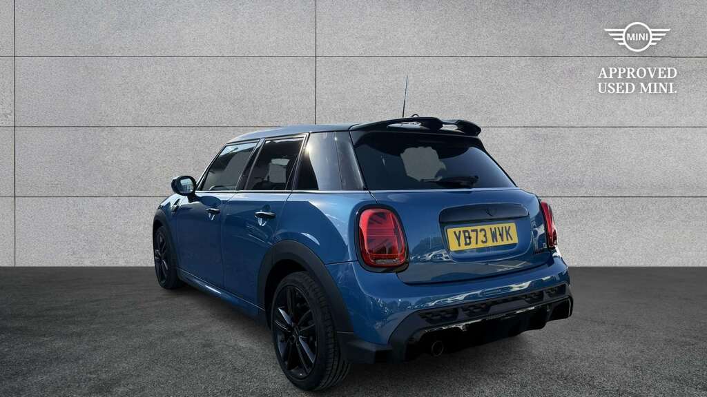 Mini Hatch 1.5 Cooper Sport 2023 YB73WVK Blue #4