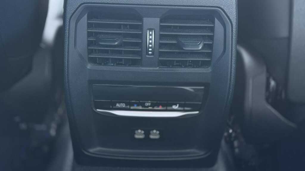 BMW 4 Series 420I Xdrive M Sport Professional Media Silver #10