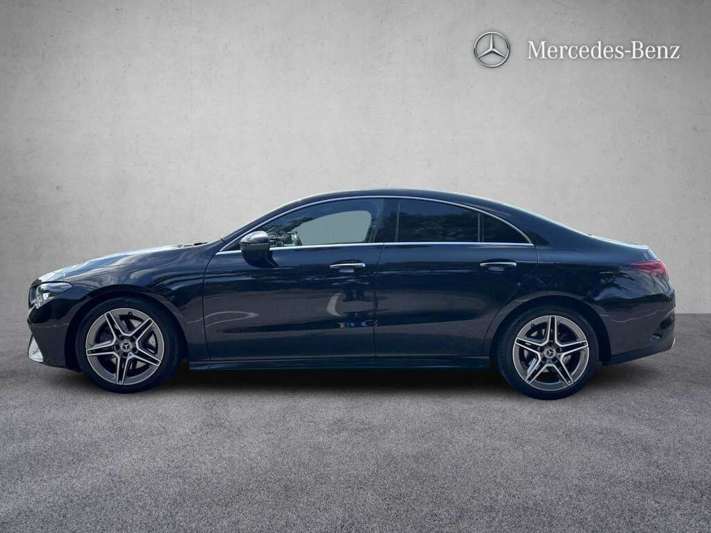 Mercedes-Benz CLA Class 200 Amg Line Executive Tip 2024 Black #3