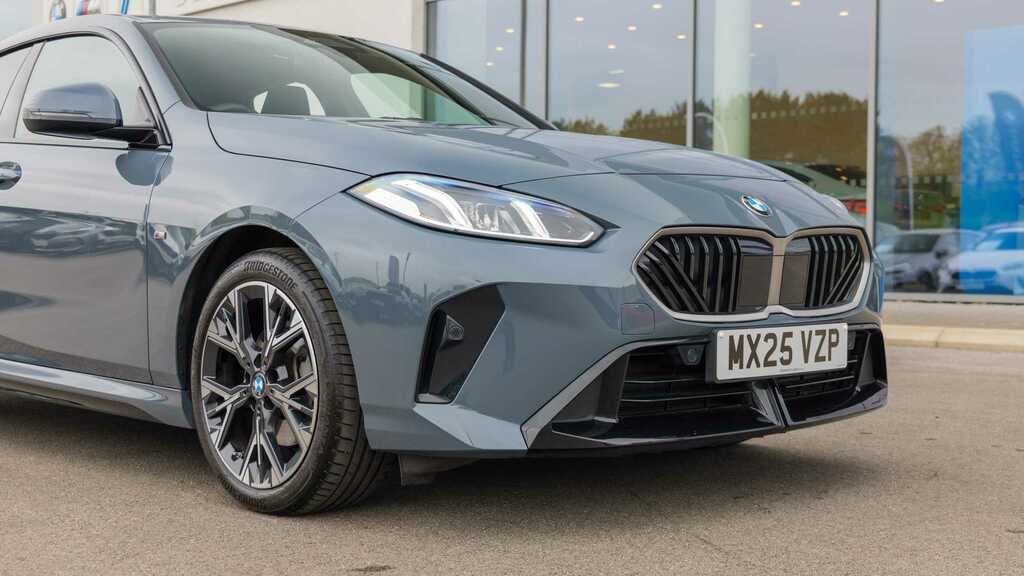 BMW 2 Series 220 M Sport Step 2025 #5