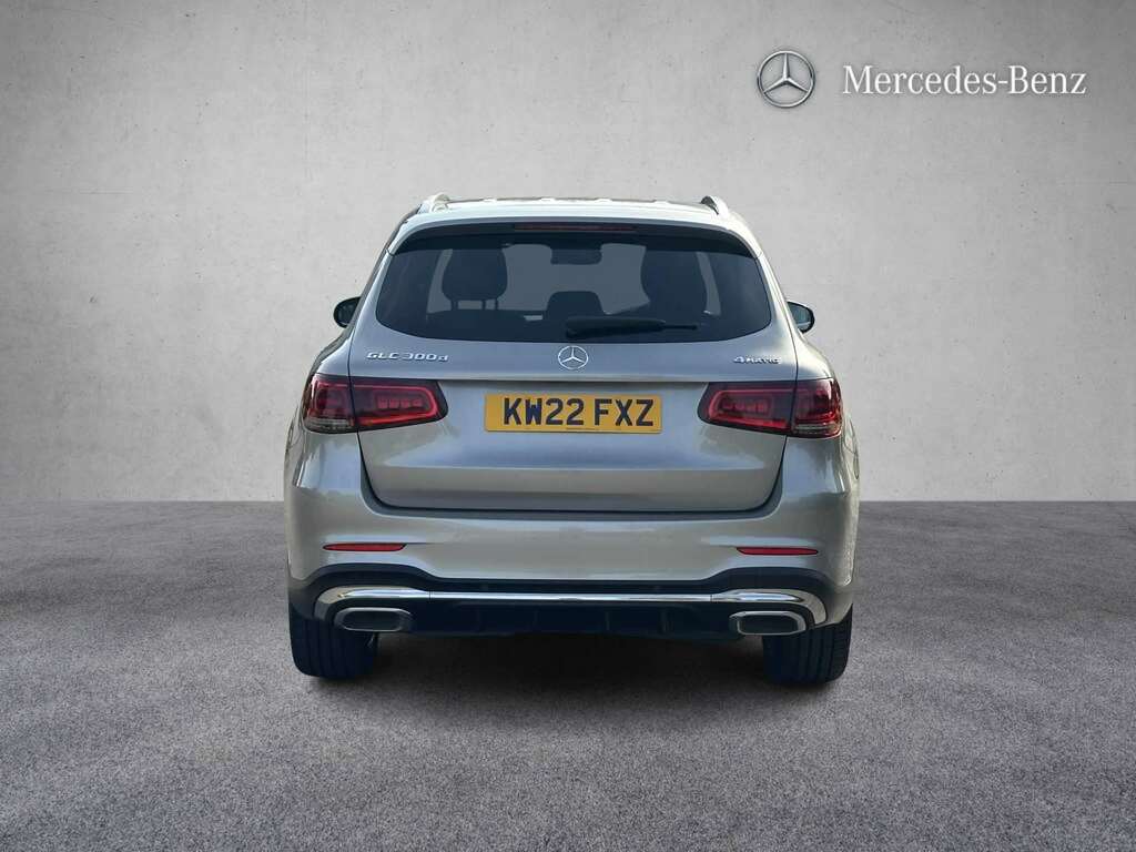 Mercedes-Benz GLC Class 2.0 Glc300de 13.5Kwh Amg Line Premium G-tronic White #12