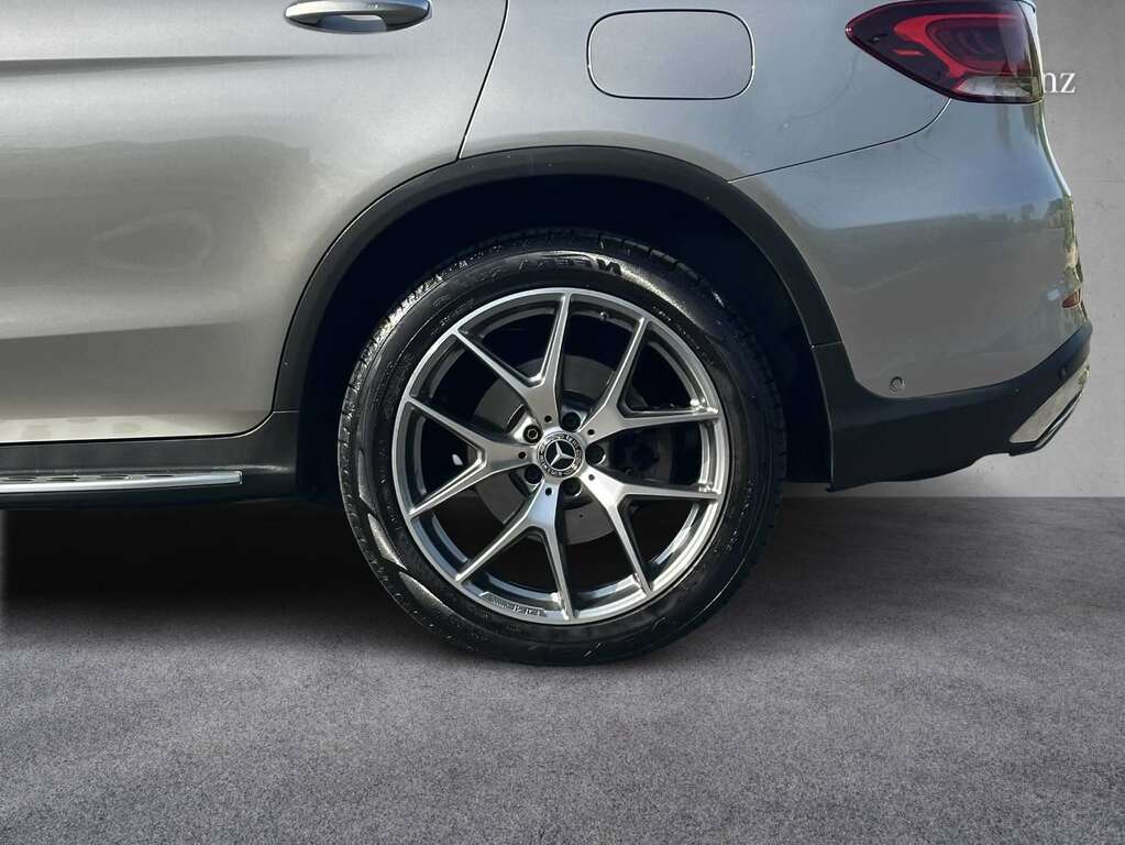 Mercedes-Benz GLC Class 2.0 Glc300de 13.5Kwh Amg Line Premium G-tronic White #9