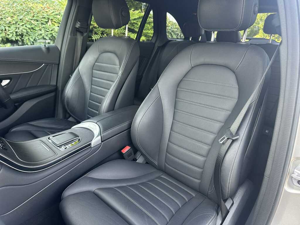Mercedes-Benz GLC Class 2.0 Glc300de 13.5Kwh Amg Line Premium G-tronic White #20